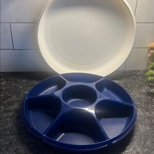 Vintage chip n dip white & blue Tupperware Exc condition. Great for taco bar too
